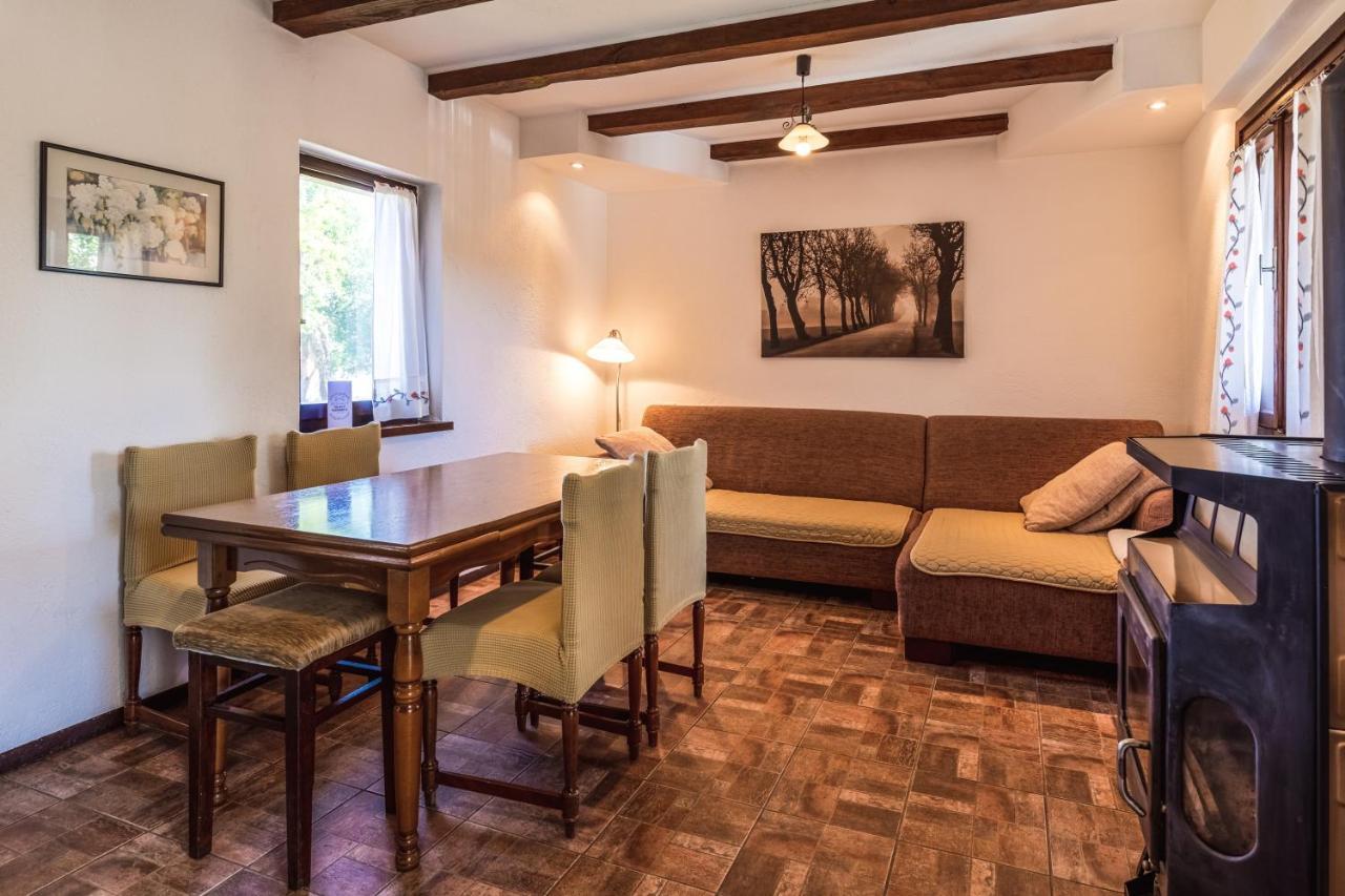 Farmstay Kotic Slunj Buitenkant foto